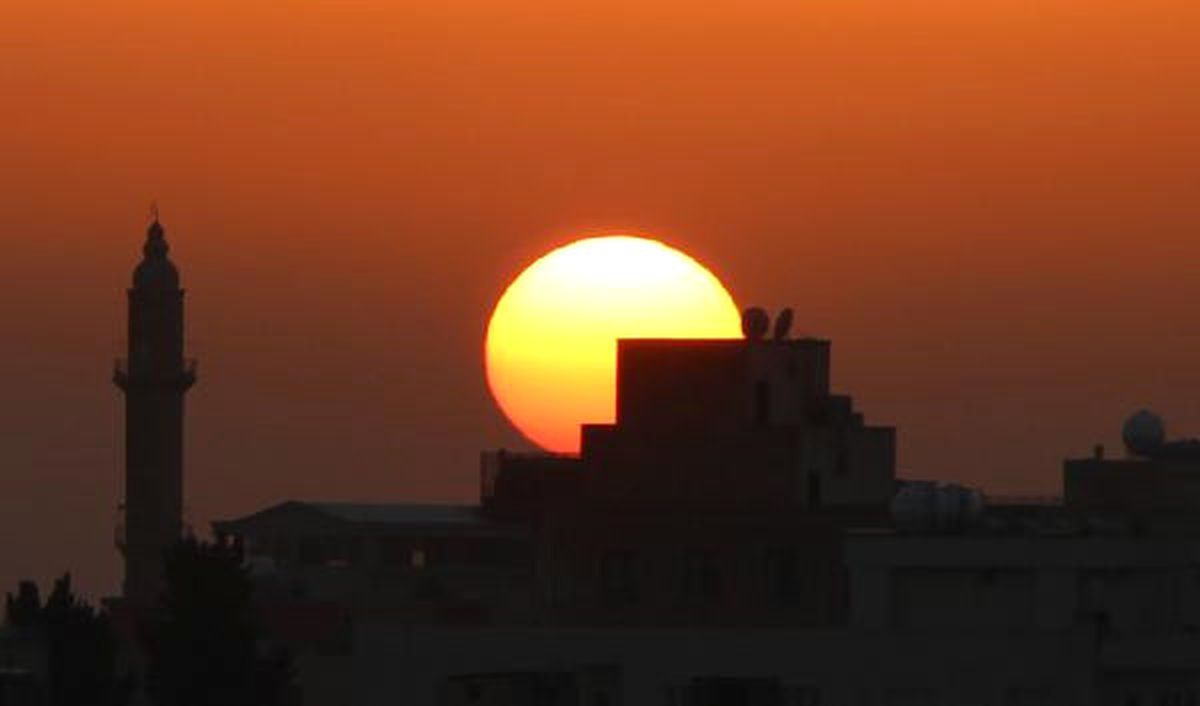Suriye Sınırındaki Nusaybin\'de Gün Batımı Güzelliği