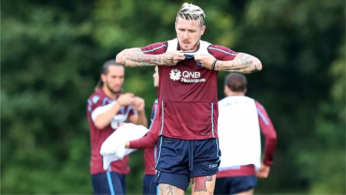 Trabzonspor\'da Juraj Kucka, Antrenmanda Yaşadığı Sakatlık Nedeniyle Hastaneye Kaldırıldı