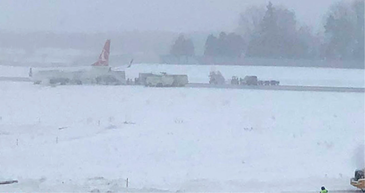 Türk Hava Yolları Uçağı, Ukrayna\'da Pistten Çıktı