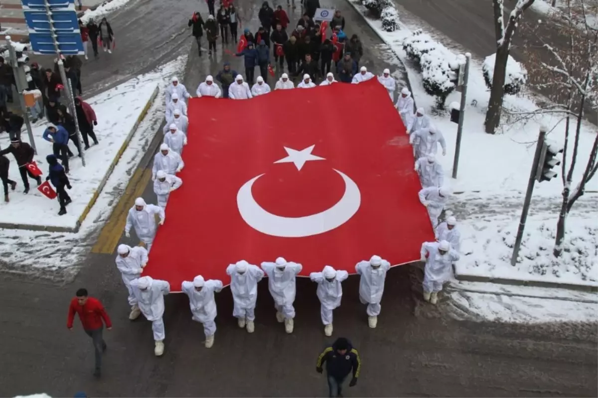 Uşak\'ta Sarıkamış Şehitleri Anıldı