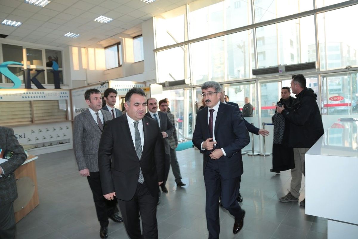 Vali Bilmez\'den Vaski\'ye Ziyaret