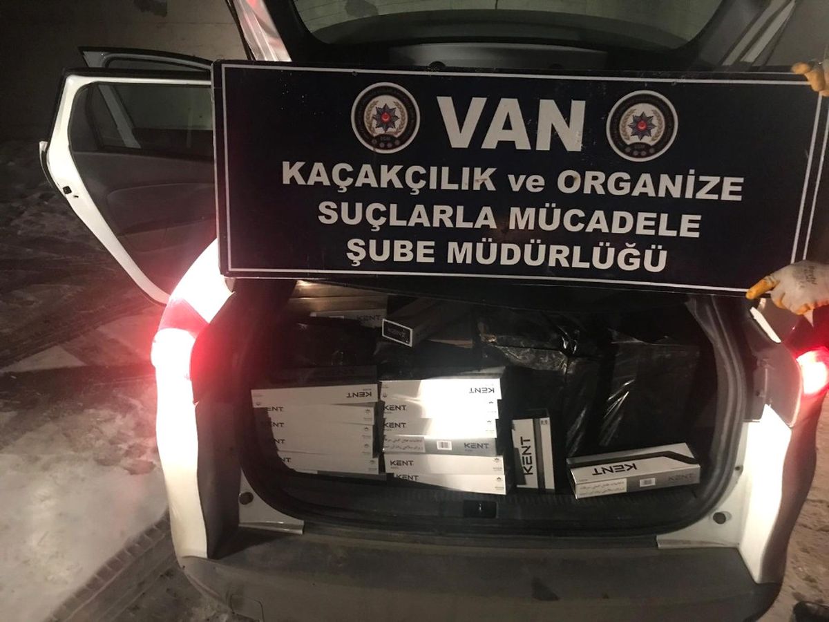 Van\'da 26 Bin 250 Paket Kaçak Sigara Ele Geçirildi