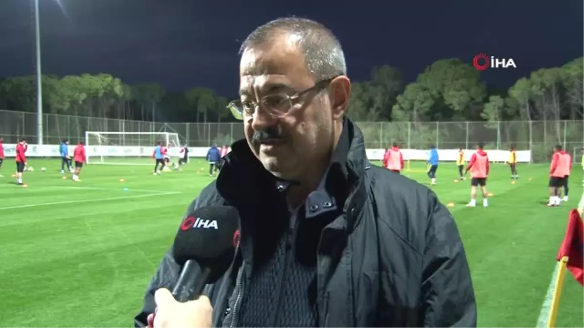 Adil Sani Konukoğlu: "Türk Futbolunun Tek Kurtuluşu Alt Yapıya Önem Vermek"