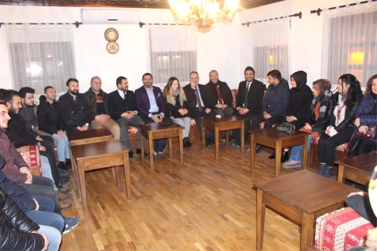 AK Parti Kırıkkale İl Teşkilatı Gençlerle Bir Araya Geldi