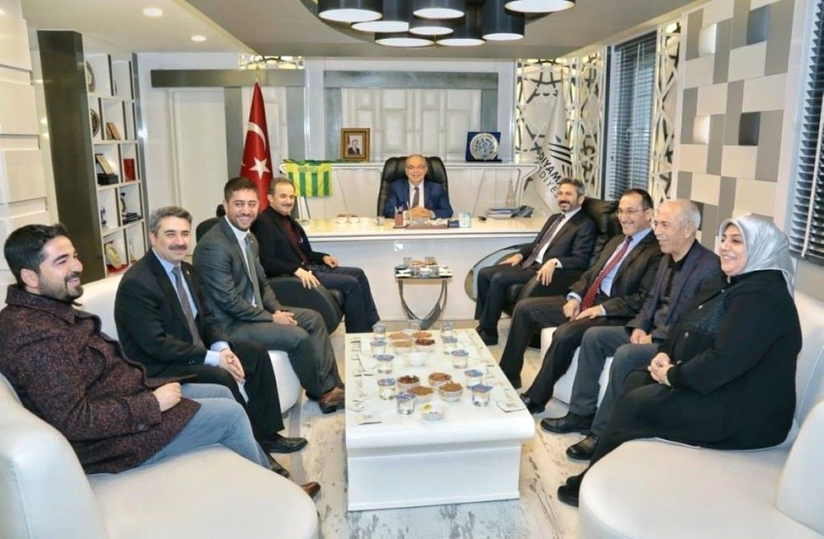 AK Parti Teşkilatından Başkan Kutlu\'ya Ziyaret