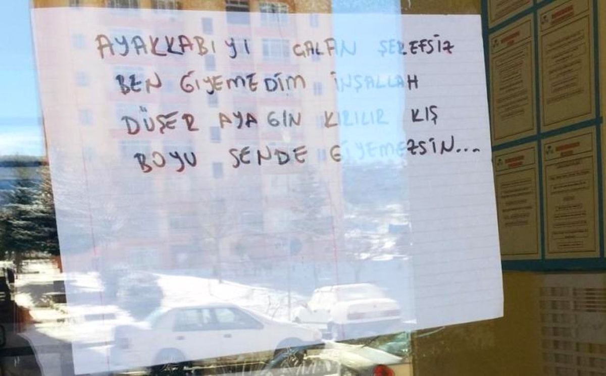Ayakkabısı Çalınan Vatandaştan Hırsıza İlginç Not