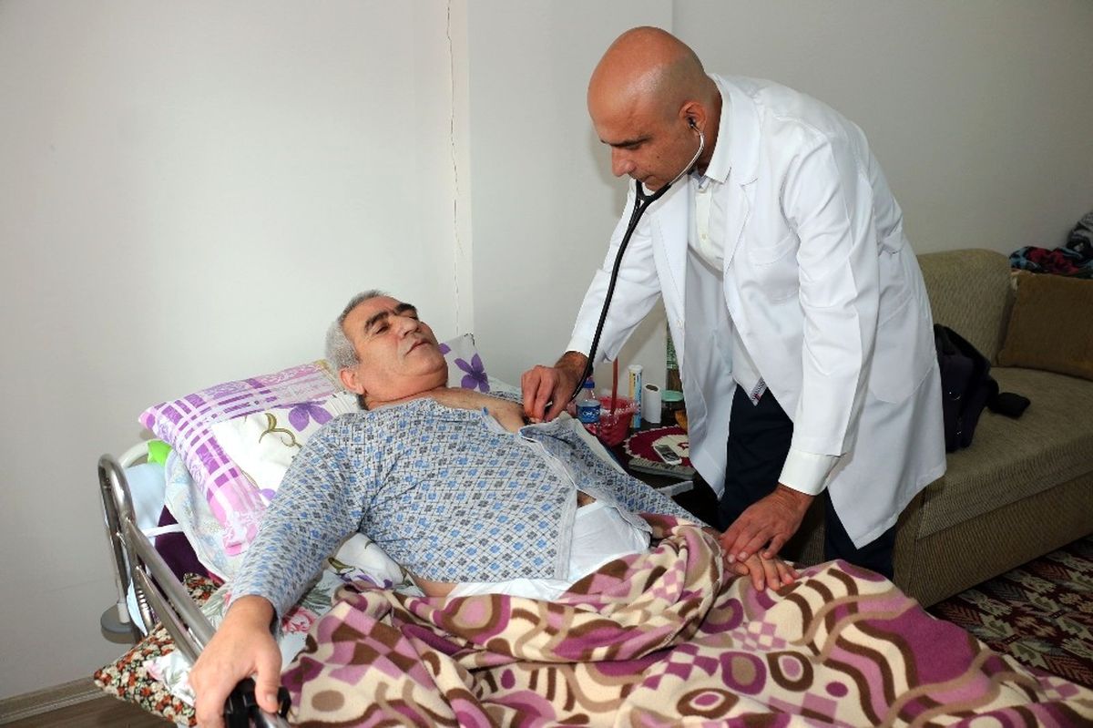 Büyükşehir\'den 5 Yılda 7 Bin Kişiye Evde Sağlık Hizmeti