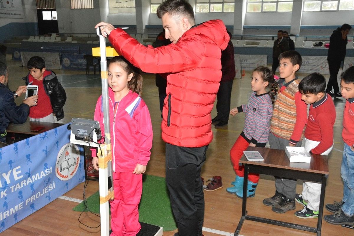 Denizli\'de 6 Bin 936 Öğrenci Sportif Taramadan Geçti