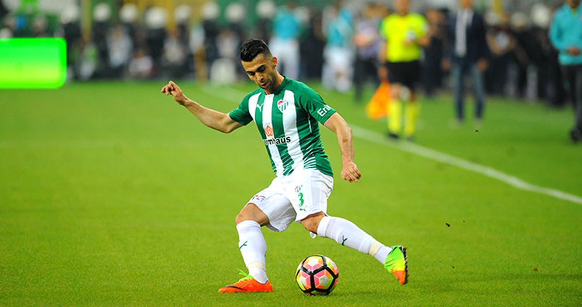 Galatasaray, Bursaspor ile Yollarını Ayıran Emre Taşdemir ile Anlaşmaya Vardı
