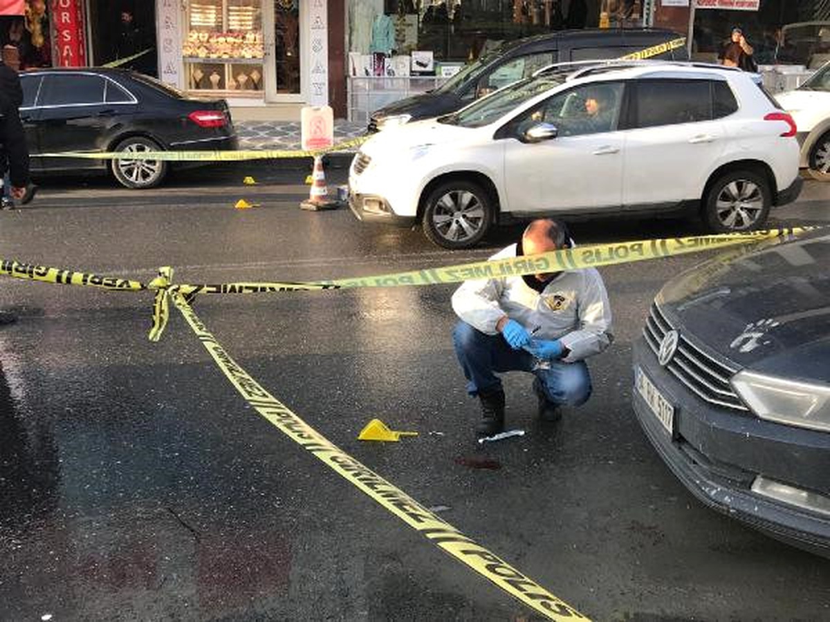 Gaziosmanpaşa\'da Altın Toptancısına Saldırı