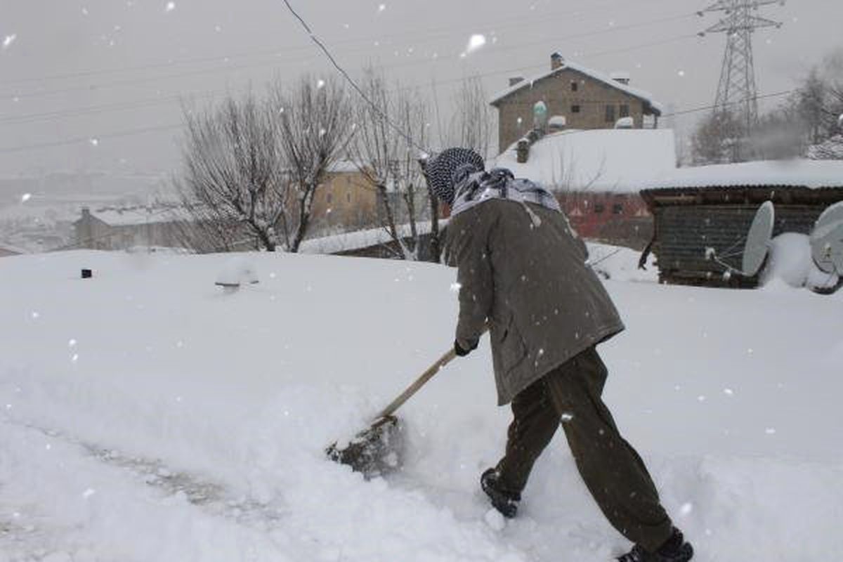 Hakkari\'de Eğitime Kar Engeli