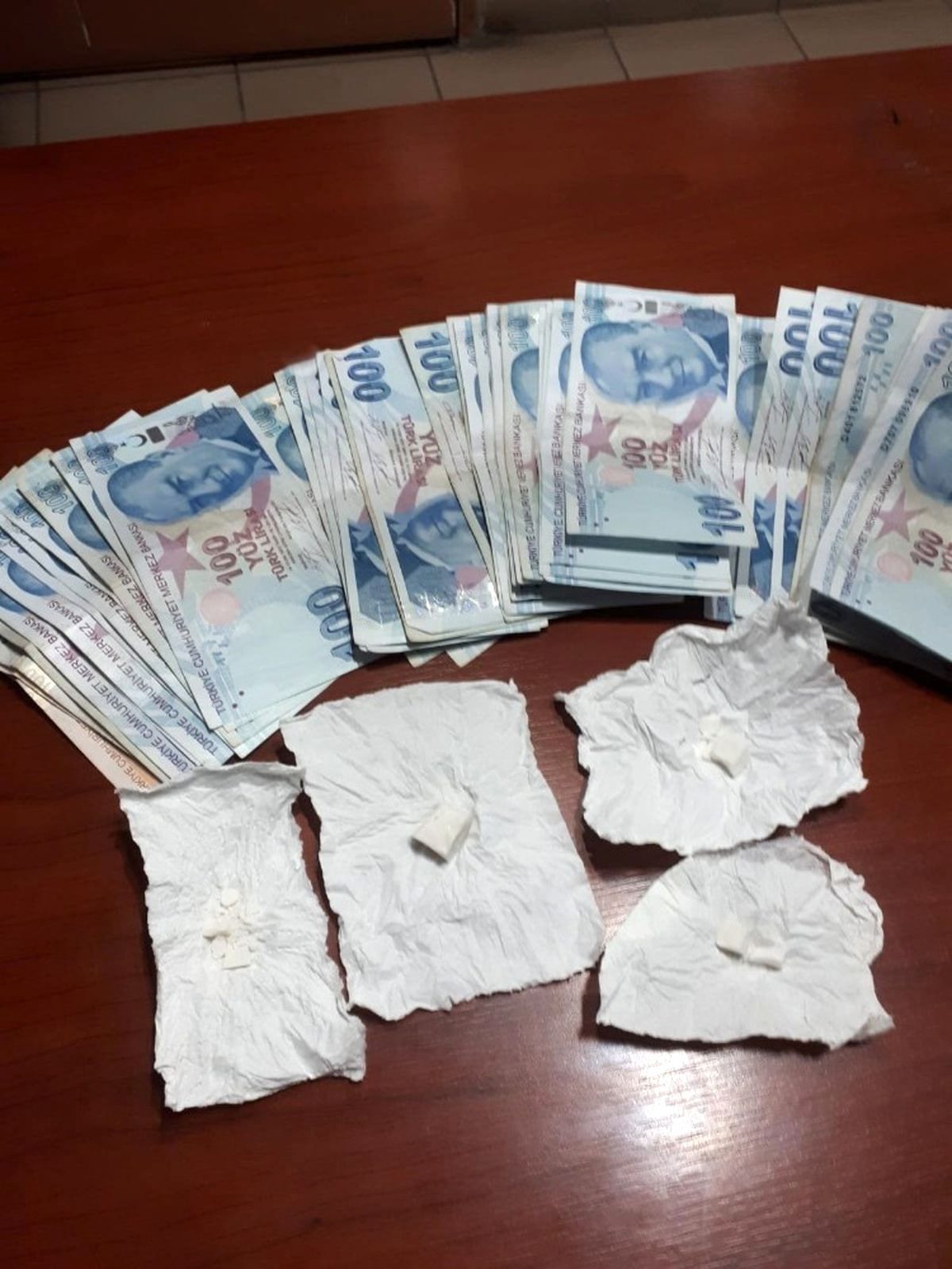 İç Çamaşırından 10 Gram Kokain Çıktı