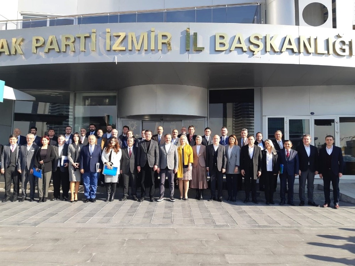 İzmir\'de Cumhur İttifakı Zirvesi