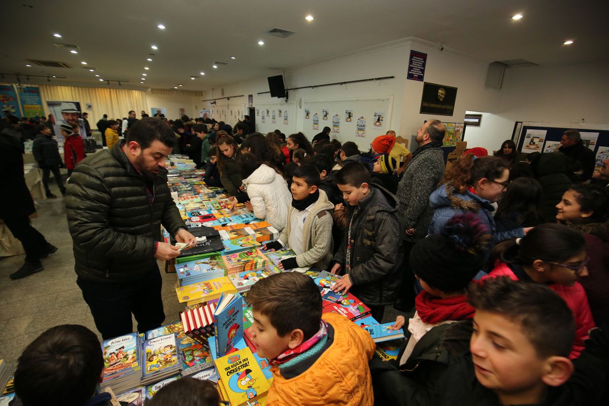 Karamürsel Kitap Fuarı Açıldı