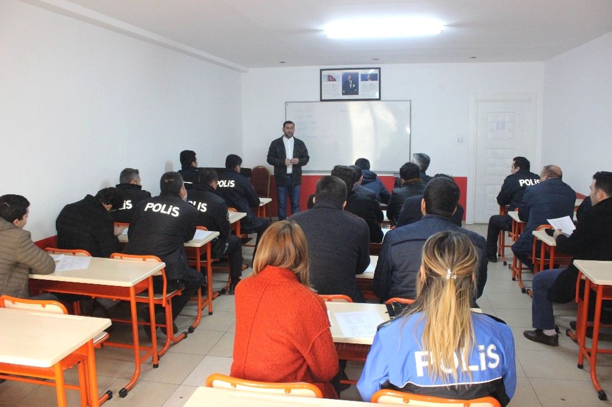 Kilis\'te Polisler Arapça Öğreniyor