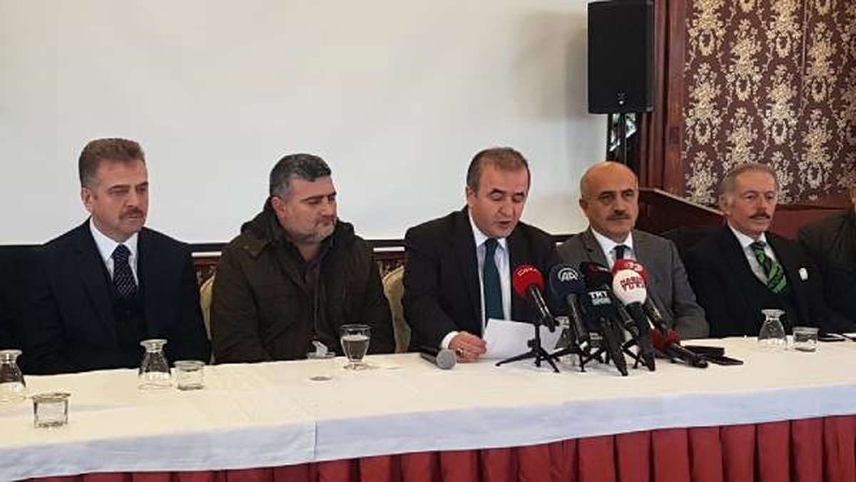 Küçükköyspor Taraftarının Öldürülmesi; Kulüp Yöneticileri Bir Araya Geldi (1)