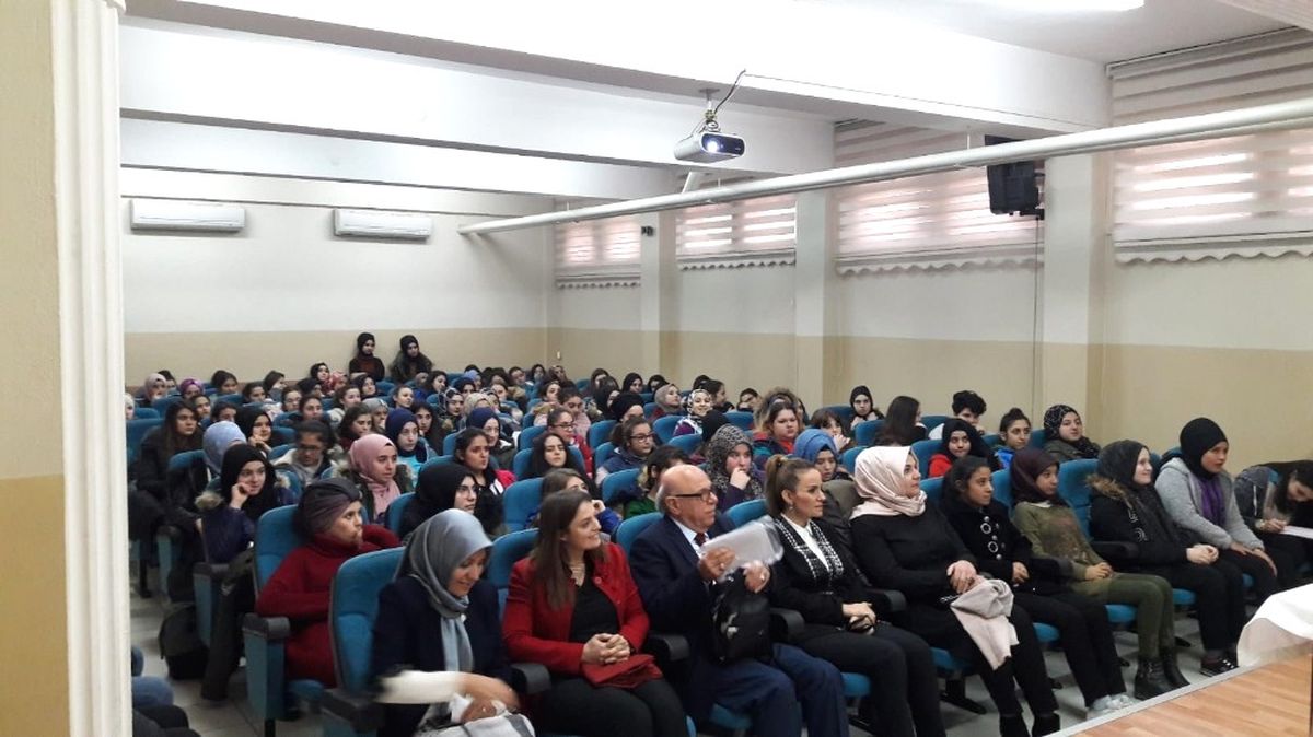 Liselilere \'Zarafet\' Eğitimi
