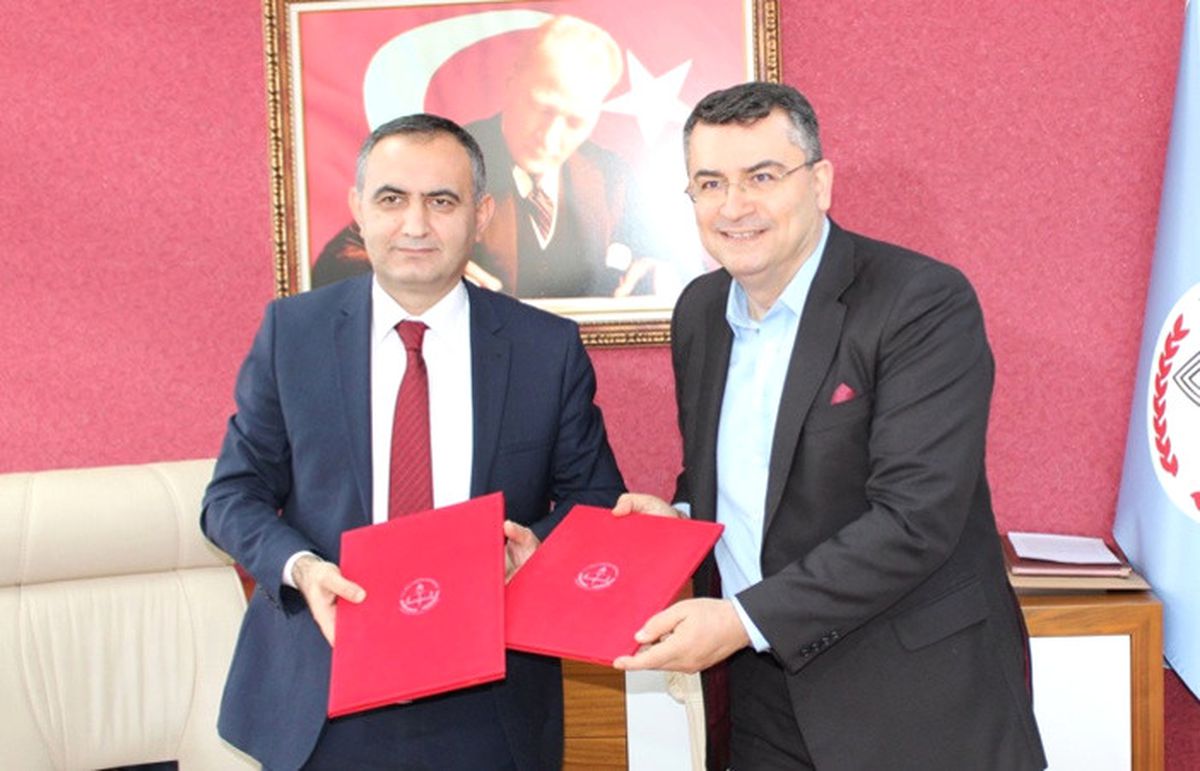 Liselileri girişimci yapacak imza