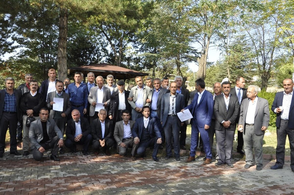 Muhtarlardan Kaymakam Şahin\'e Teşekkür