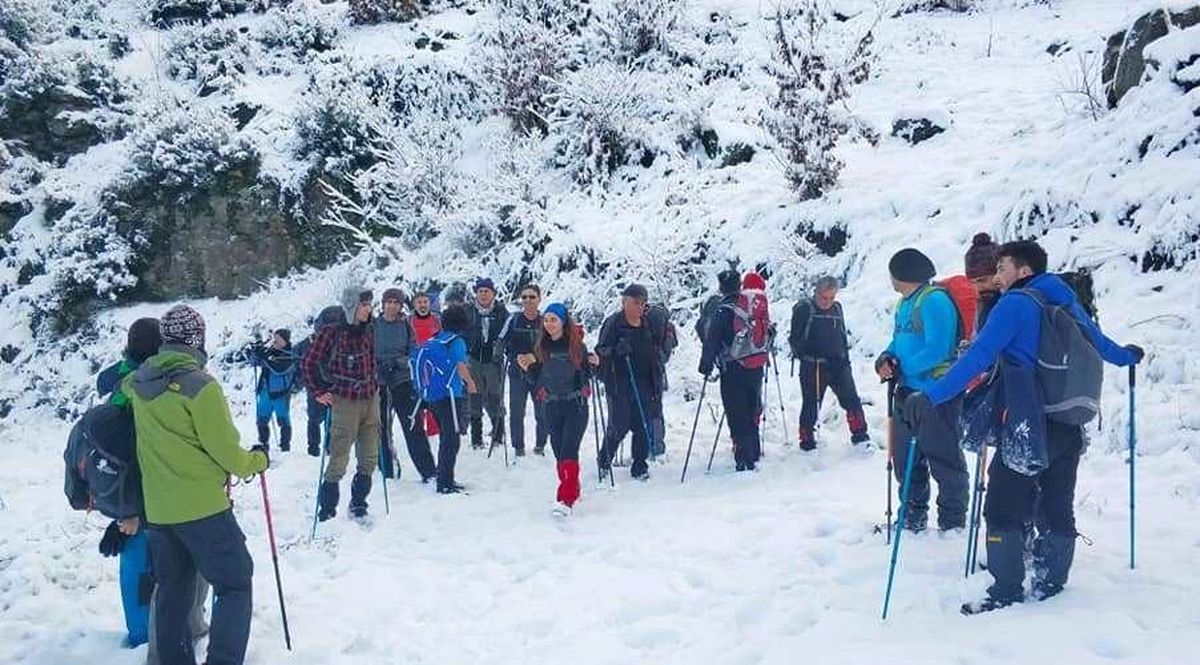 Ödemişli Dağcılar Bu Kez Karla Kaplı Aydın Dağları\'na Tırmandı