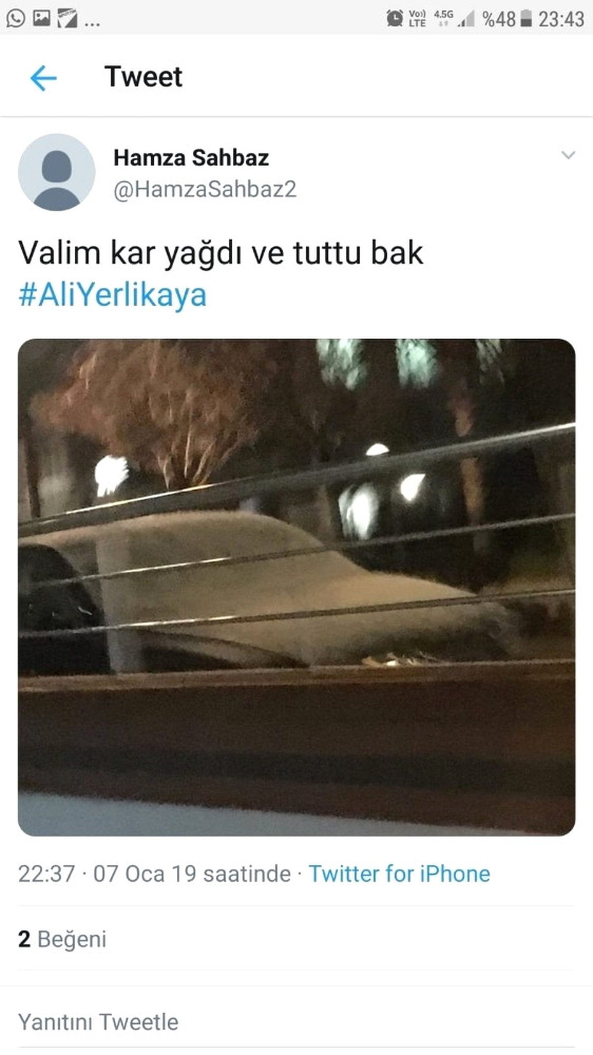 Öğrenciler İstanbul Valisi Yerlikaya\'yı Mesaj Yağmuruna Tuttu