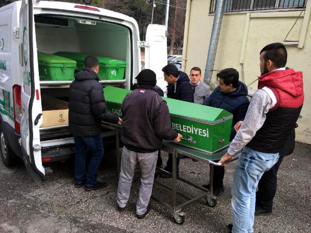 Okul Yolunda Otobüsün Çarptığı Liseli Nehir Öldü