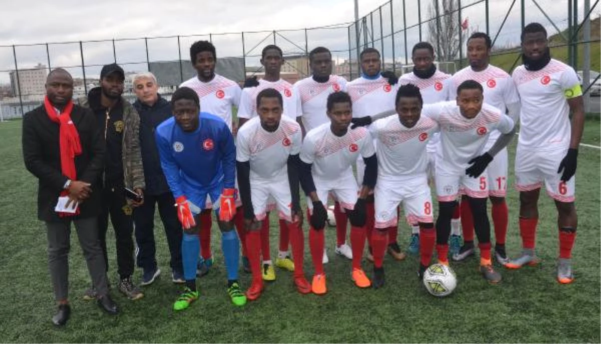 Türkiye\'deki İlk Afrikalı Futbol Kulübü, Dernekleri İçin Onay Bekliyor