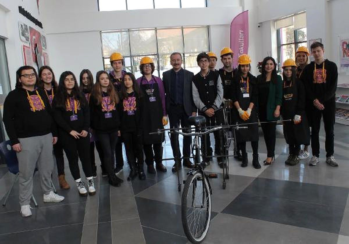 Uğur\'da \'CLIL\' Temelli Yabancı Dil Edinimi Uygulanıyor