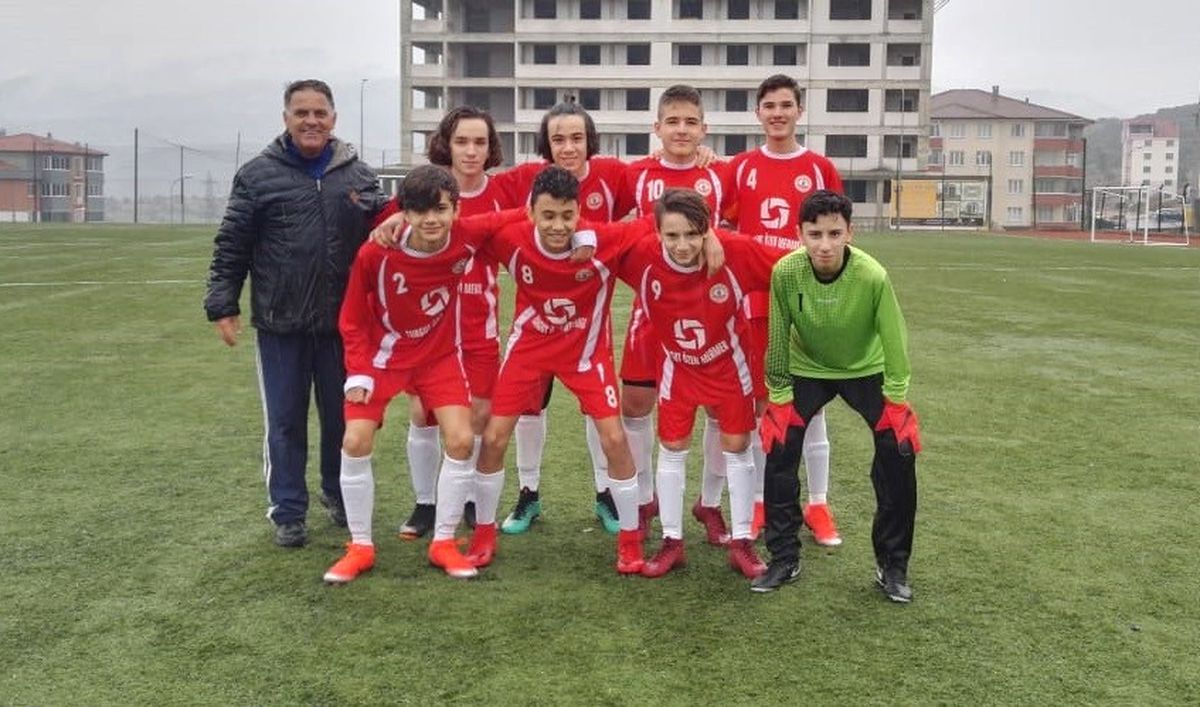 Üst Üste 3\'üncü Şampiyonluğu Yaşadılar