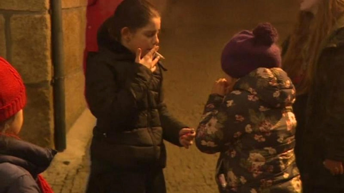 Video | Çocukların Sigara İçtiği Epifani Geleneği