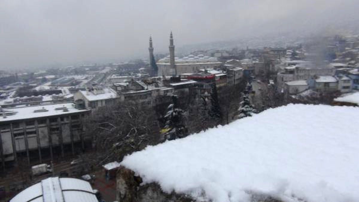 Yeşil Bursa\', Beyaza Büründü