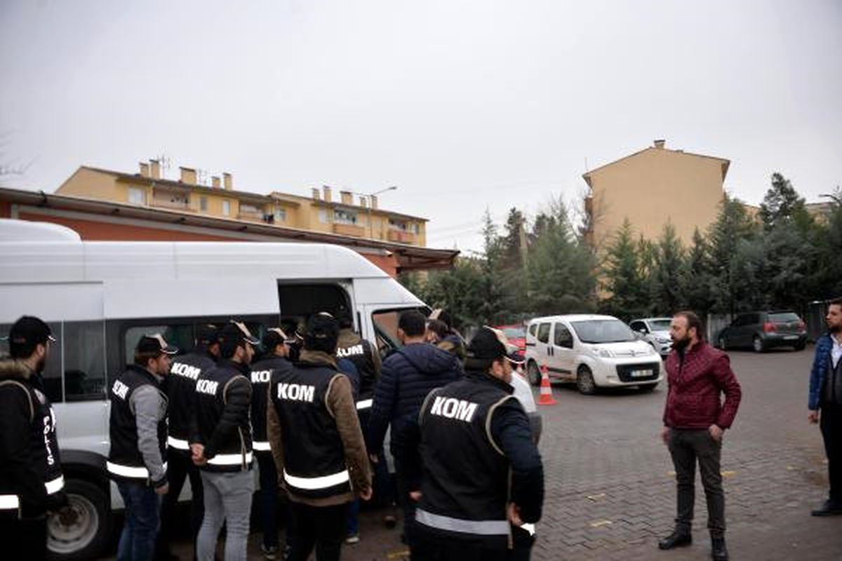 Yurt Dışındaki Vatandaşların Hesaplarını Boşaltan Çeteye Operasyonda 9 Tutuklama