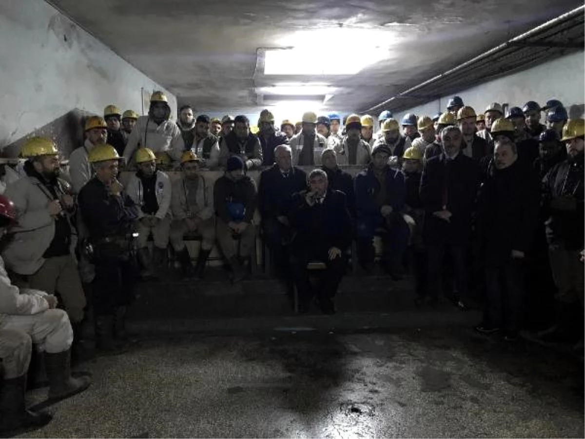 Zonguldak\'ta Madende Ölen 8 İşçi Dualarla Anıldı