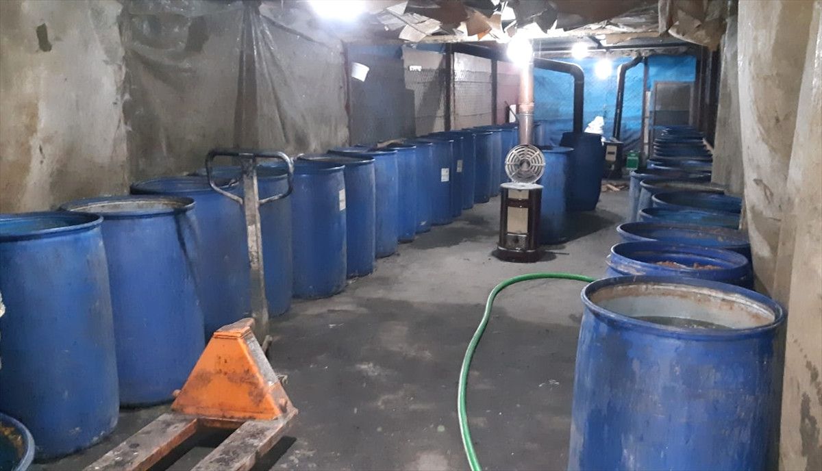 Adana\'da 2 Ton Kaçak İçki Ele Geçirildi