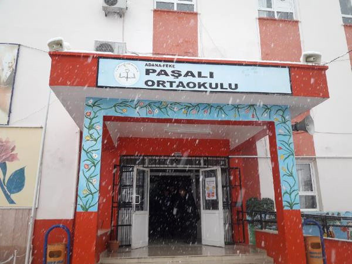 Adana\'nın Feke İlçesinde Eğitime Kar Tatili