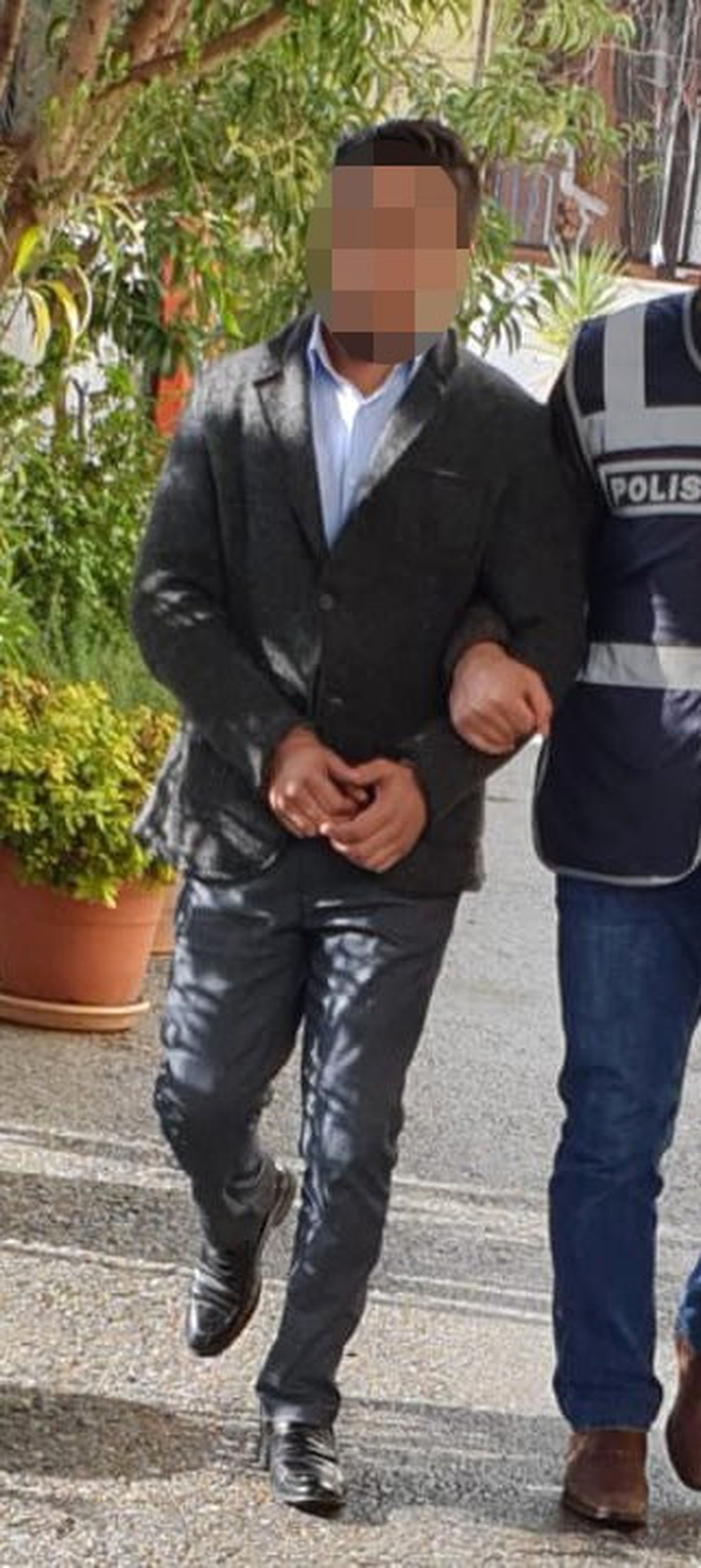 Antalya\'da 10 Yıl Kesinleşmiş Hapis Cezası Bulunan Cinayet Zanlısı Yakalandı