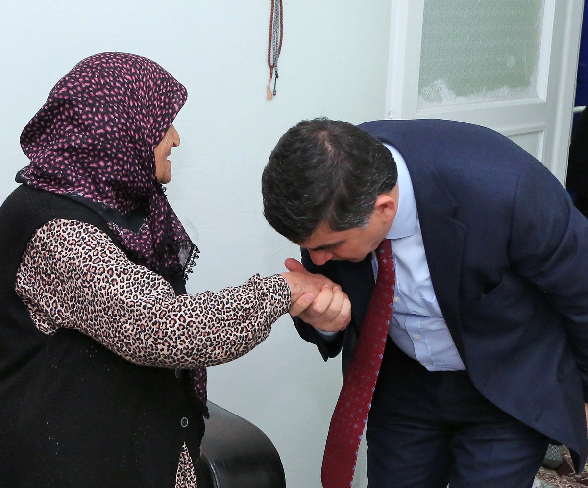 Başkan Fadıloğlu, Ziyaretleriyle Gönülleri Kazanıyor