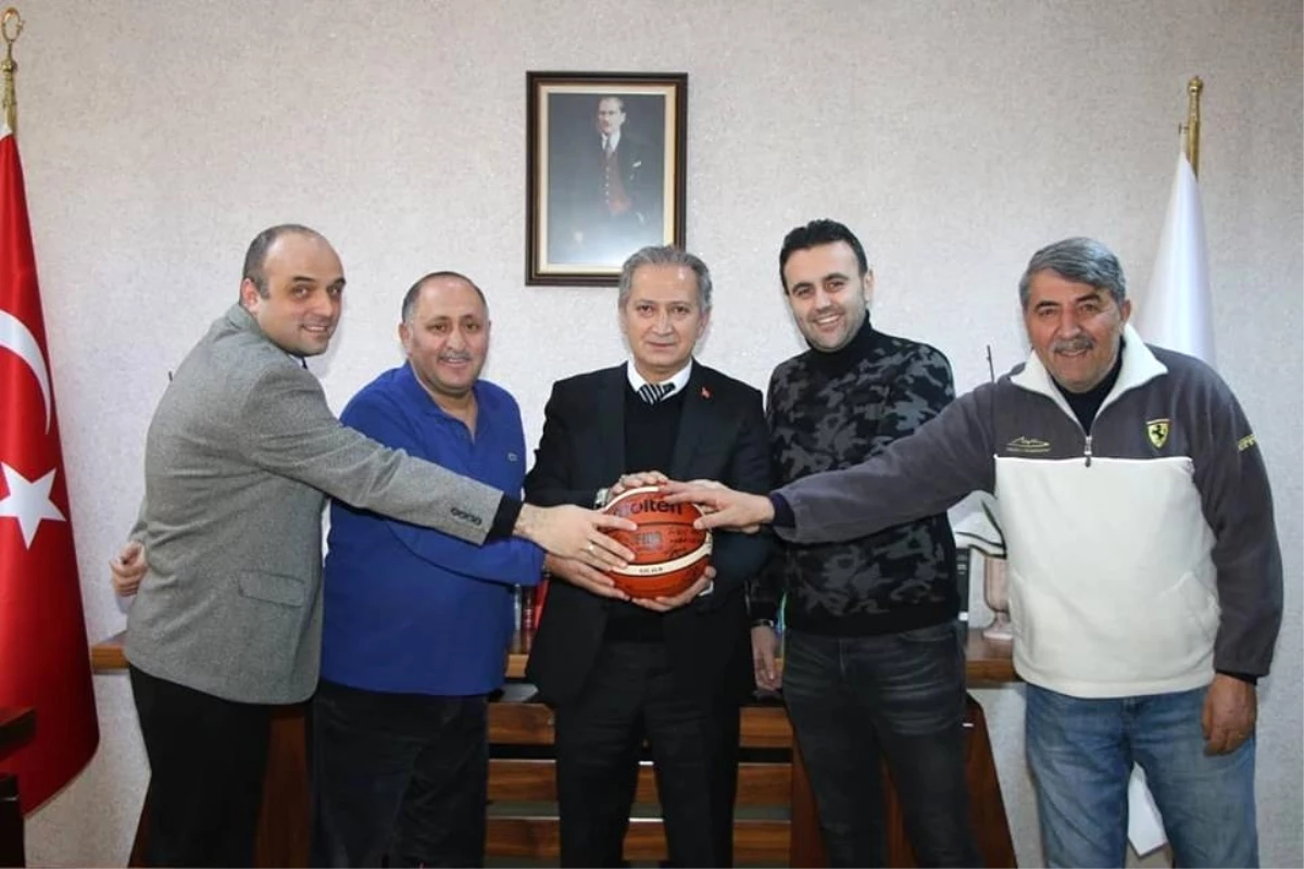 Bellona Kayseri Basketbol İl Milli Eğitim Müdürü\'nü Ziyaret Etti