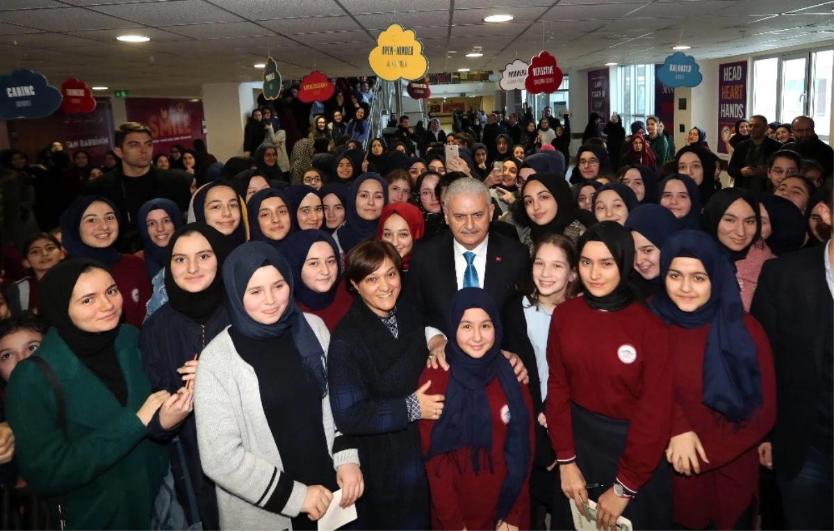 Binali Yıldırım,tenzile Erdoğan Kız Anadolu İmam Hatip Lisesi\'ni Ziyaret Etti