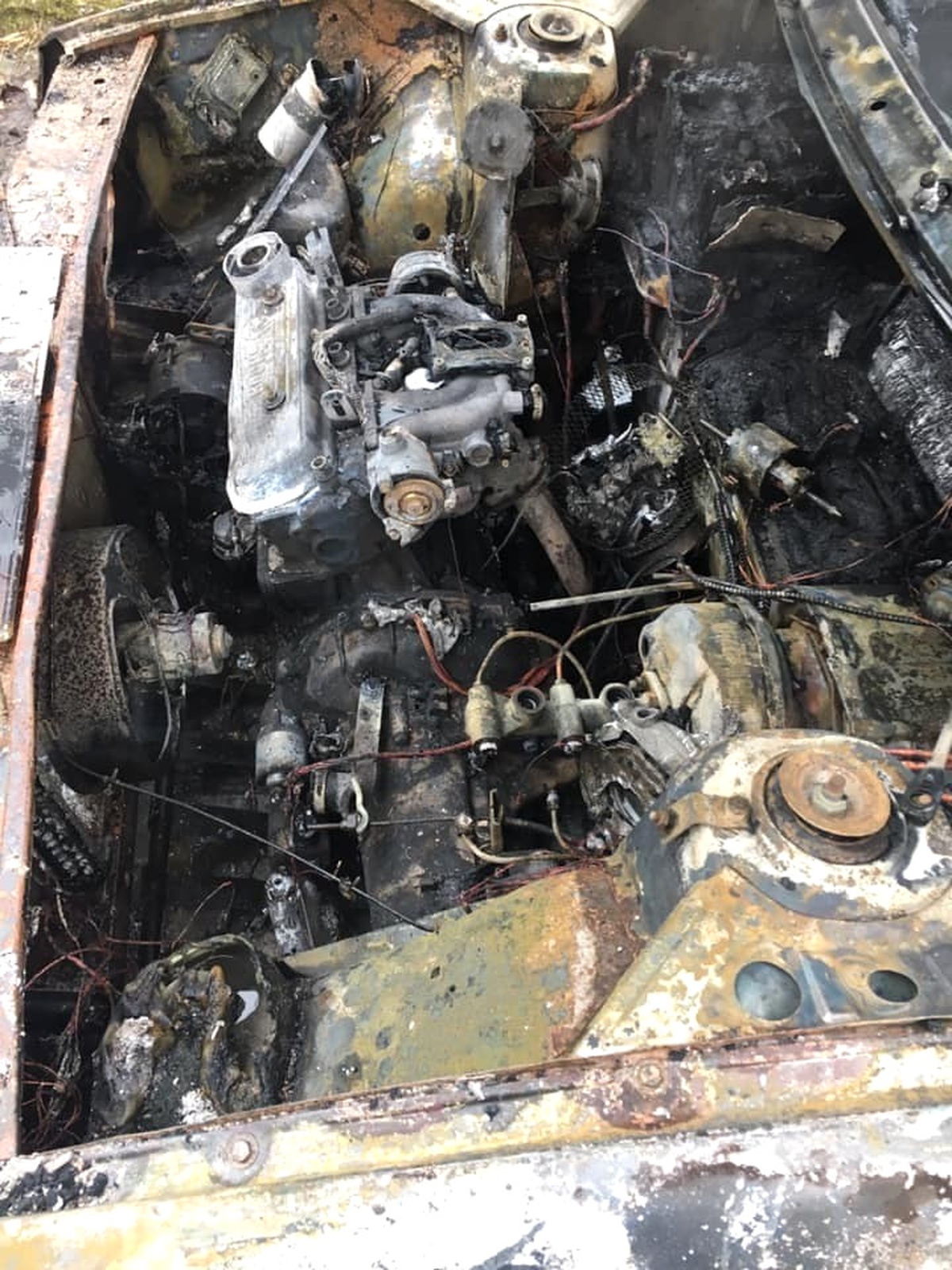 Çalıştırmak İstediği Otomobilinde Az Kalsın Kendisini de Yakacaktı