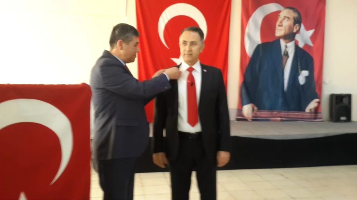 CHP\'den İstifa Eden Başkan Gülbay DP\'den Aday Oldu