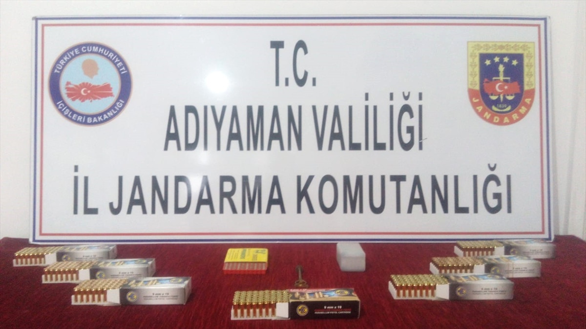 Çiğ Köfte Paketlerine Gizlenmiş Mermi ve Fişek Ele Geçirildi