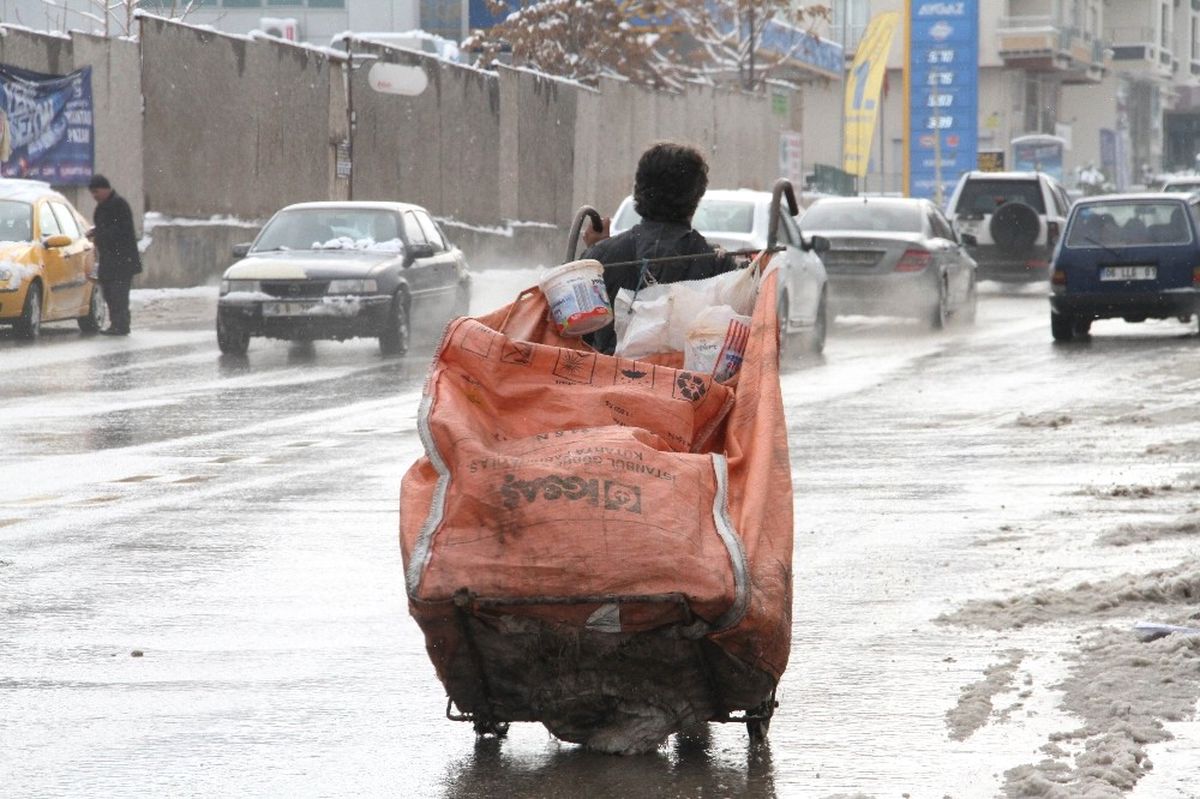 Dondurucu Ayazda Başkent\'in Öte Yüzü