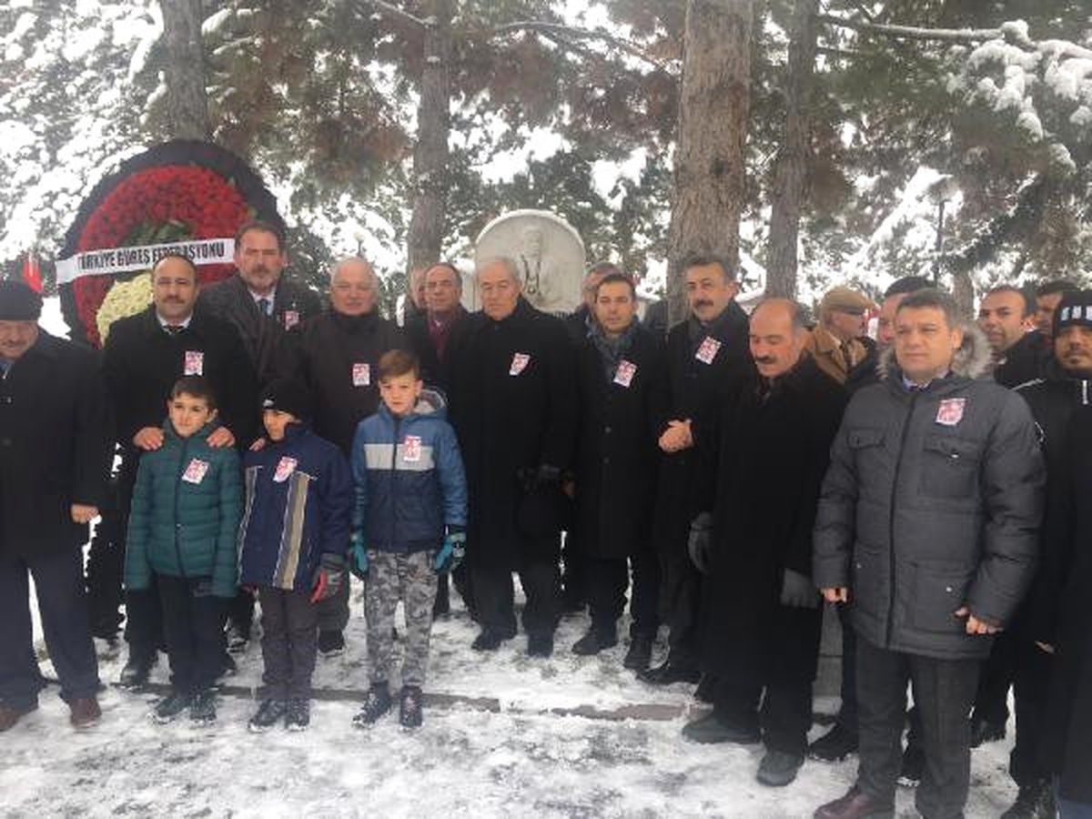 Efsane Güreşçi Yaşar Doğu Mezarı Başında Anıldı