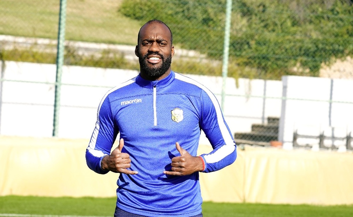 Fabien Farnolle: "Fenerbahçe Sadık\'ı Aldığı İçin Gurur Duyabilir"
