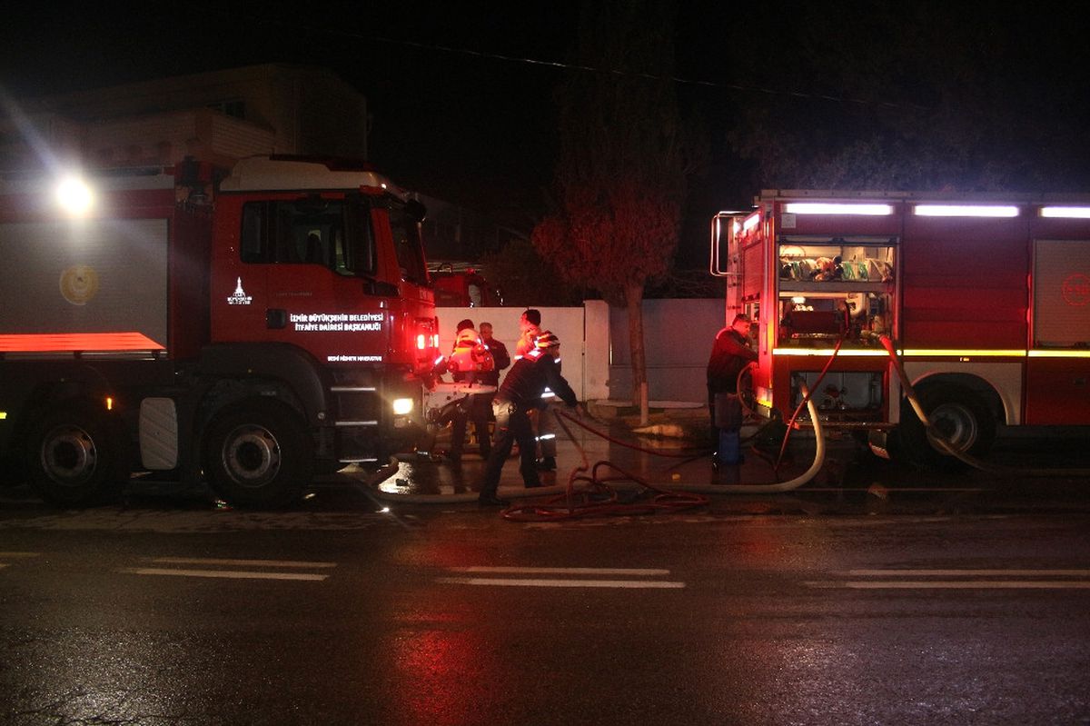 Fabrikada Çıkan Yangın Korkuttu