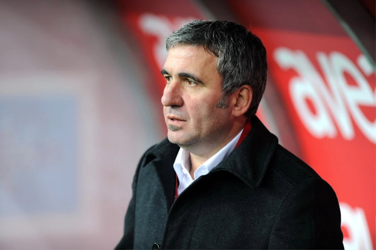 Galatasaray\'ın Efsanesi Hagi, Antalya\'ya Geliyor