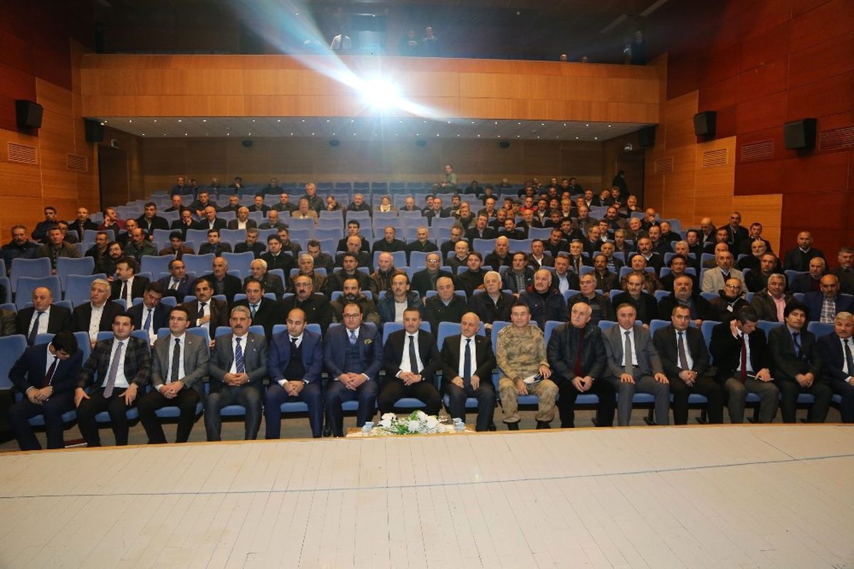 Gümüşhane\'de Muhtarlar Toplantısının Konusu Uyuşturucu Oldu