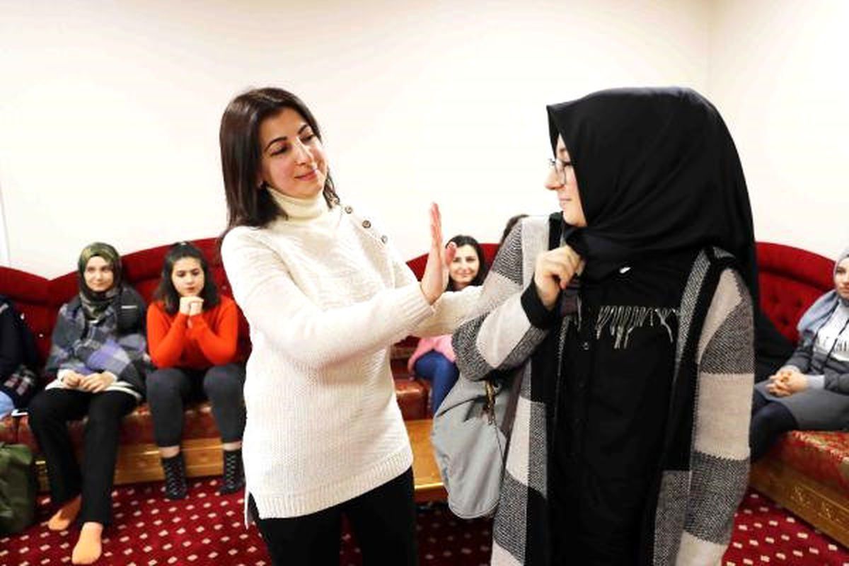 İstanbul Hanımefendileri Bağcılar\'da Yetişiyor