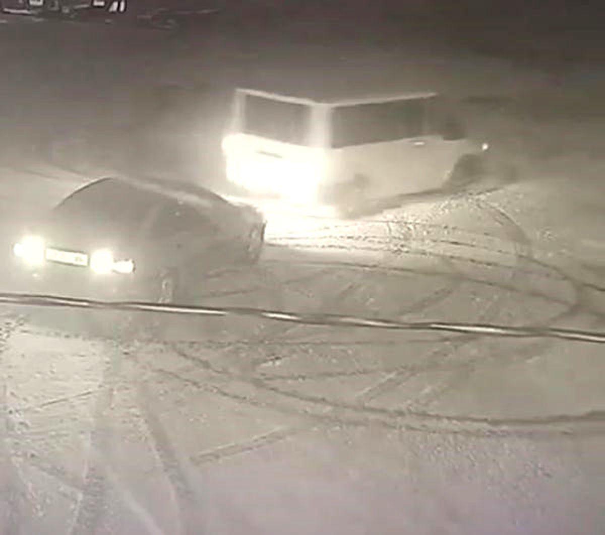Karda Drift Yaparken Suçüstü Yakalandılar